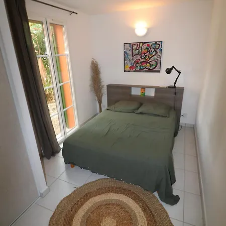 Дом отдыха Maison 6 Personnes Saintflorent Сен-Флоран