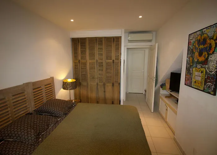 Maison 6 Personnes Saintflorent بيت للعطل